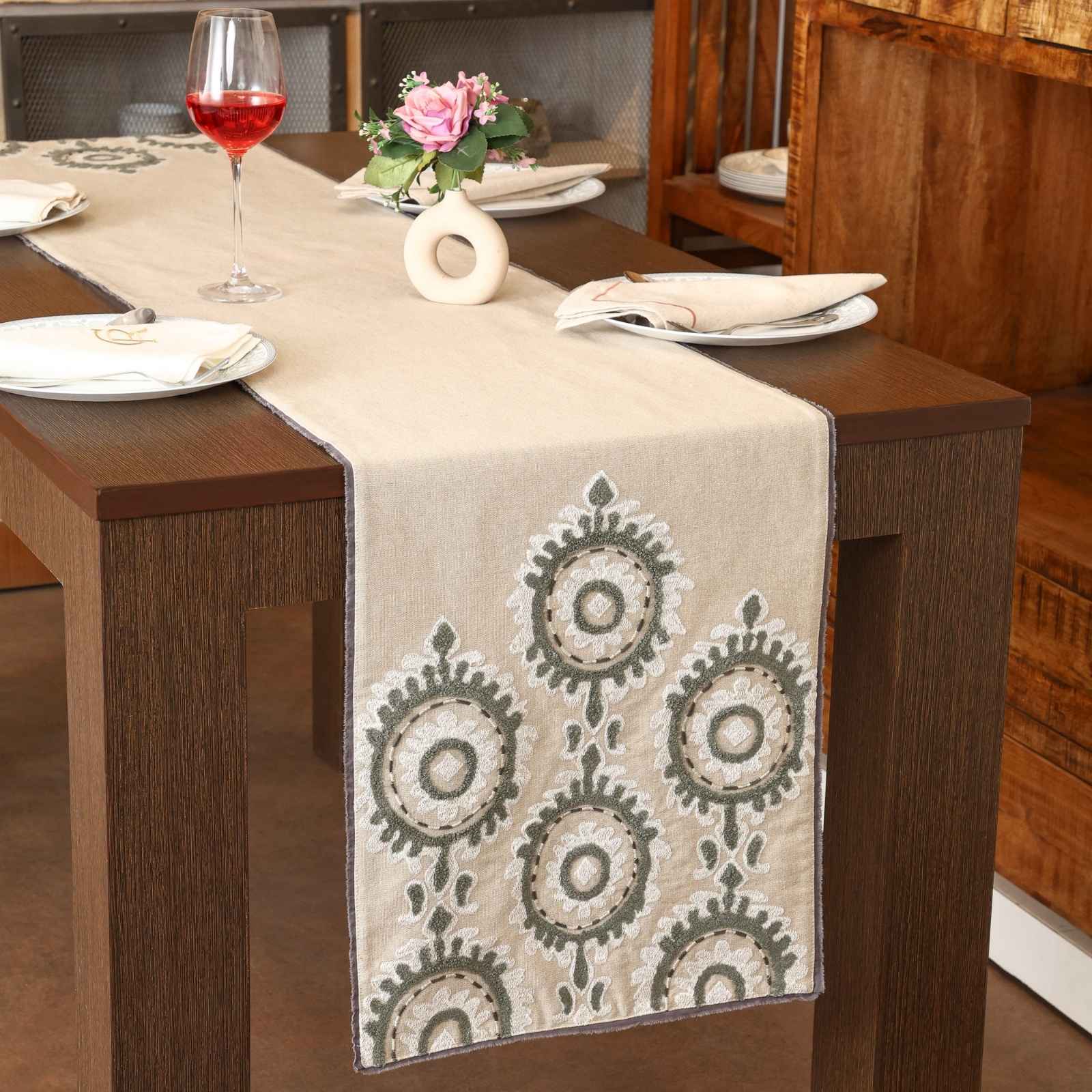 Why Cotton Table Runners Are a Sustainable Home Décor Choice