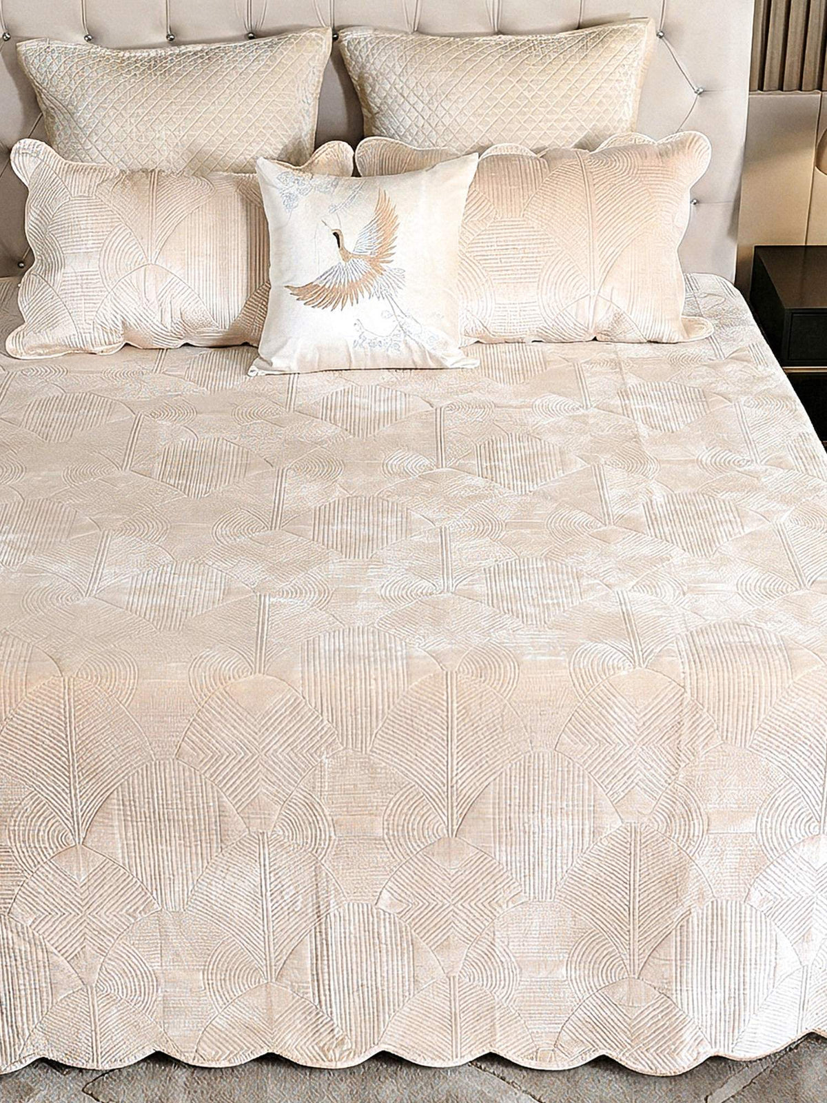 Regal Wave Velvet Quilted Bedspread Set with 2 Pillow Covers