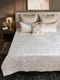 Chevron Embroidered Cotton Viscose Velvet Quilted Bedspread Set with 2 Pillow Covers