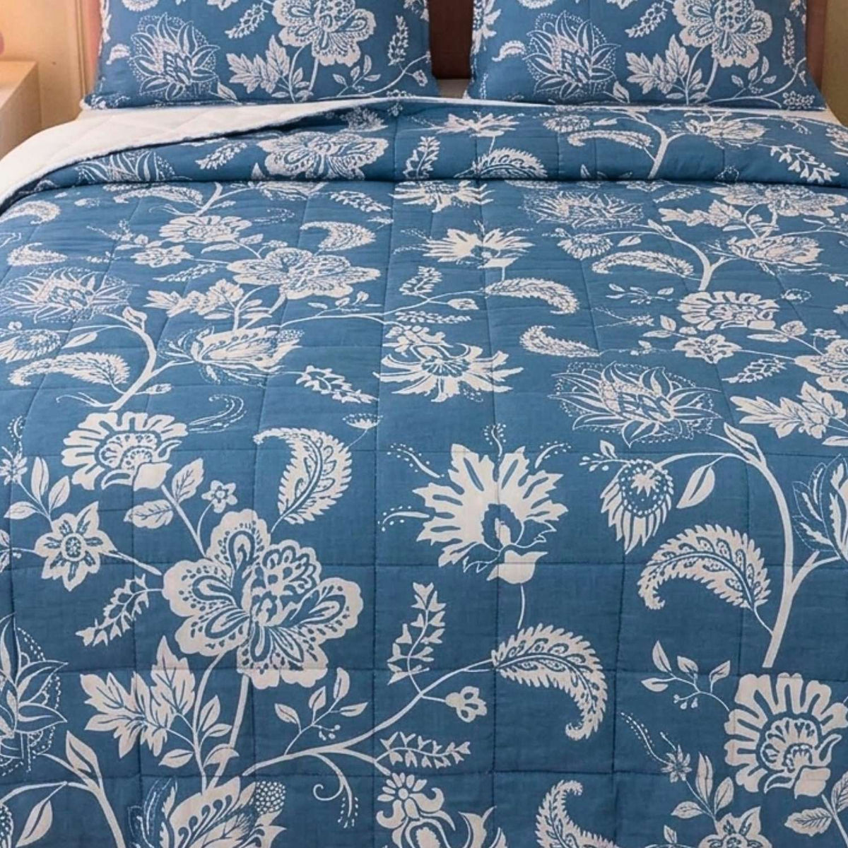 Blush Rose Midnight Azure Floral Kids Quilt with 2 Pillow Cover
