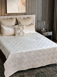 Chevron Embroidered Cotton Viscose Velvet Quilted Bedspread Set with 2 Pillow Covers