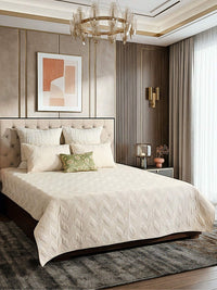 Averra Linen Chevron Embroidered Quilt Set – Natural with 2 Pillow Covers