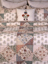 The Heritage Patchwork Bedspread