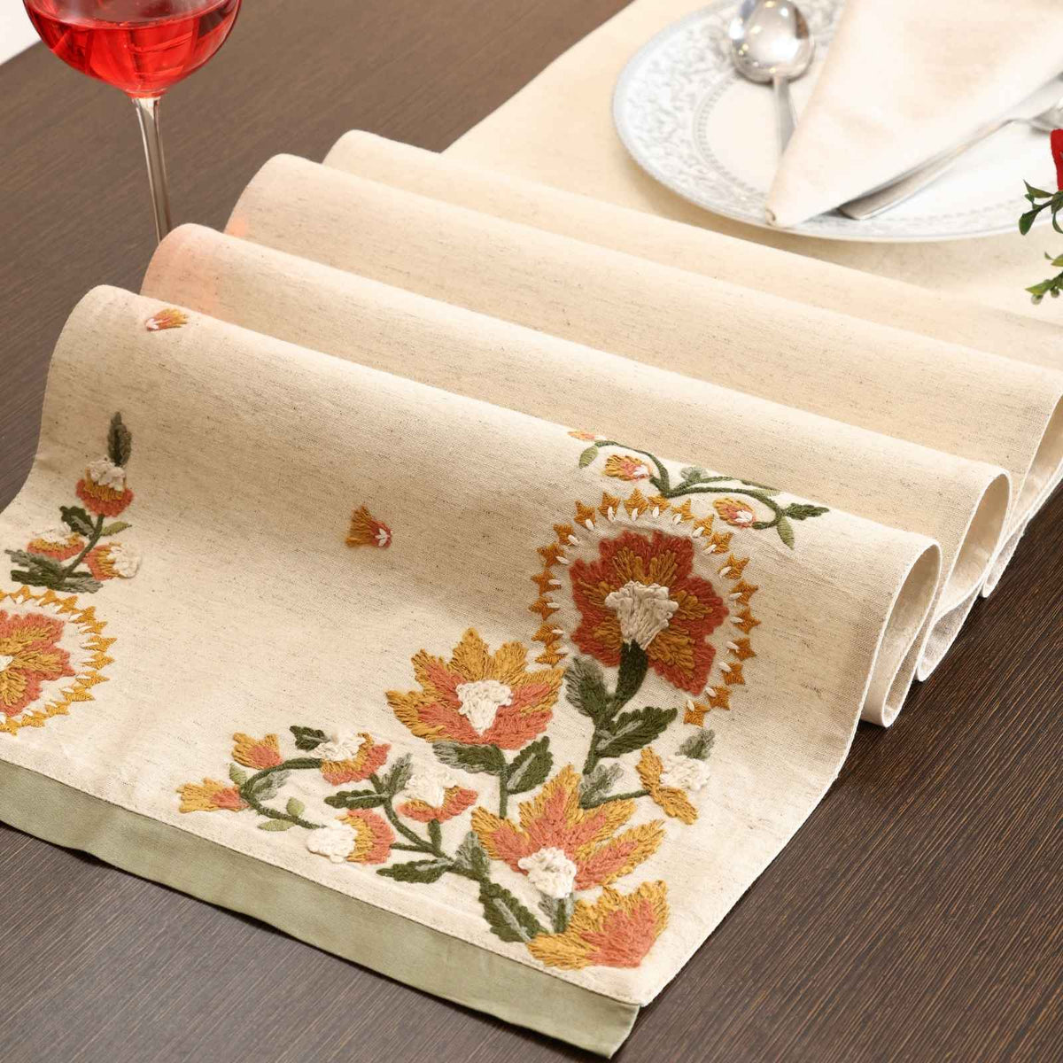 CRHome Luxury Center Table Runner
