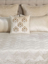 Chevron Embroidered Cotton Viscose Velvet Quilted Bedspread Set with 2 Pillow Covers
