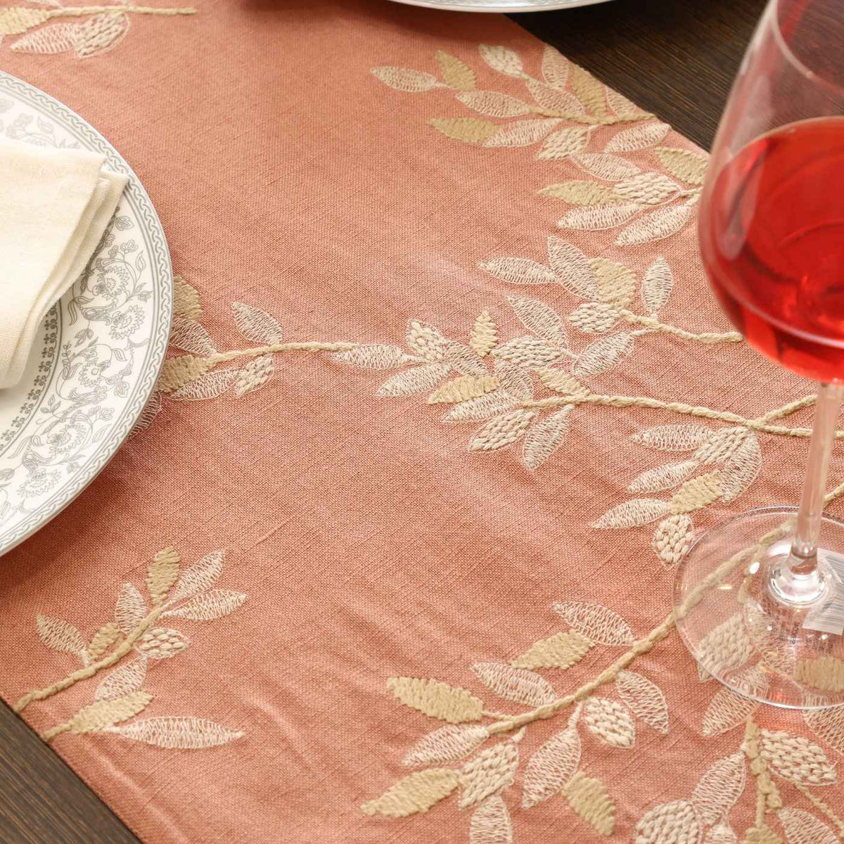 Dining Table Mats and Runners
