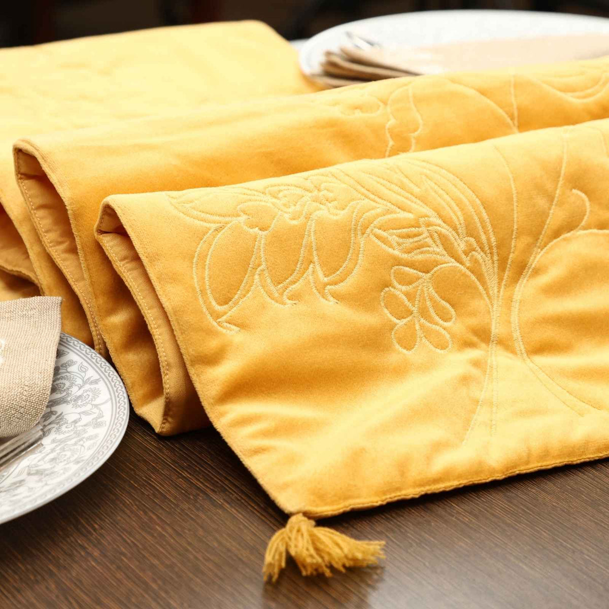 CRHome Dining Runners Table 