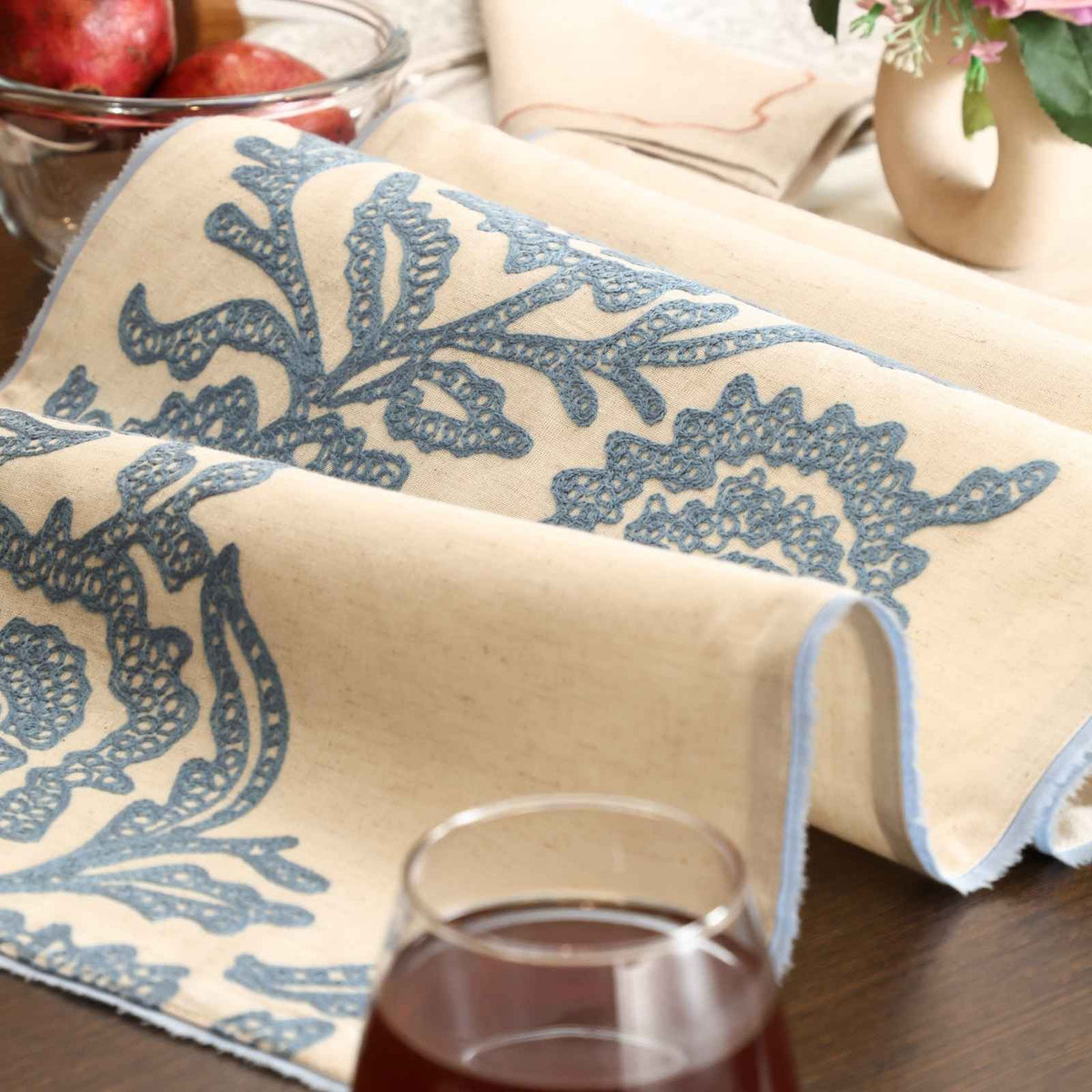 CRHome Dining Tables Runnes 