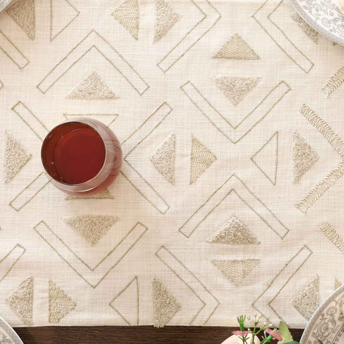 Luxury CRHome Runners Table