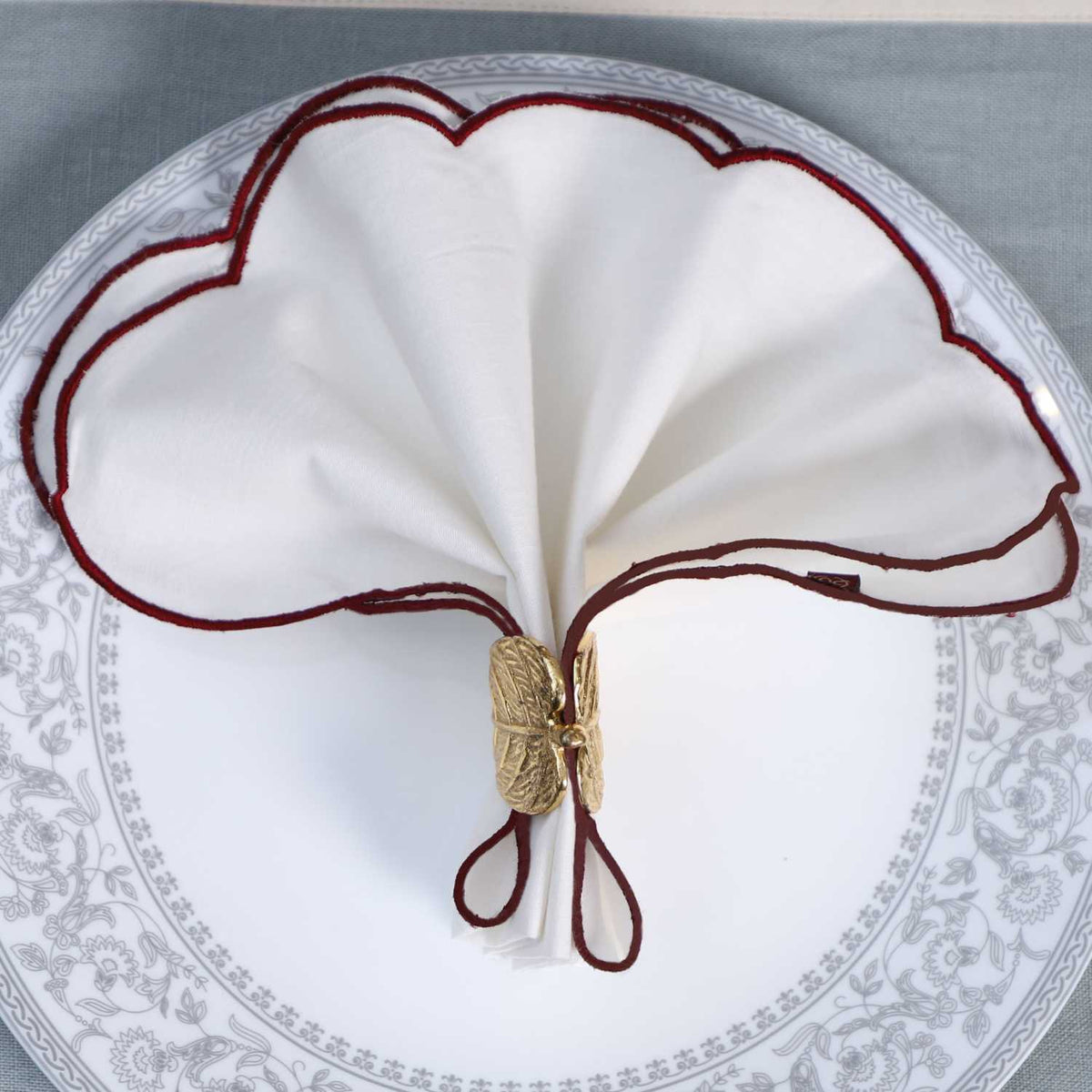 Ivory Crimson Scallop Luxe Cotton Linen Napkin